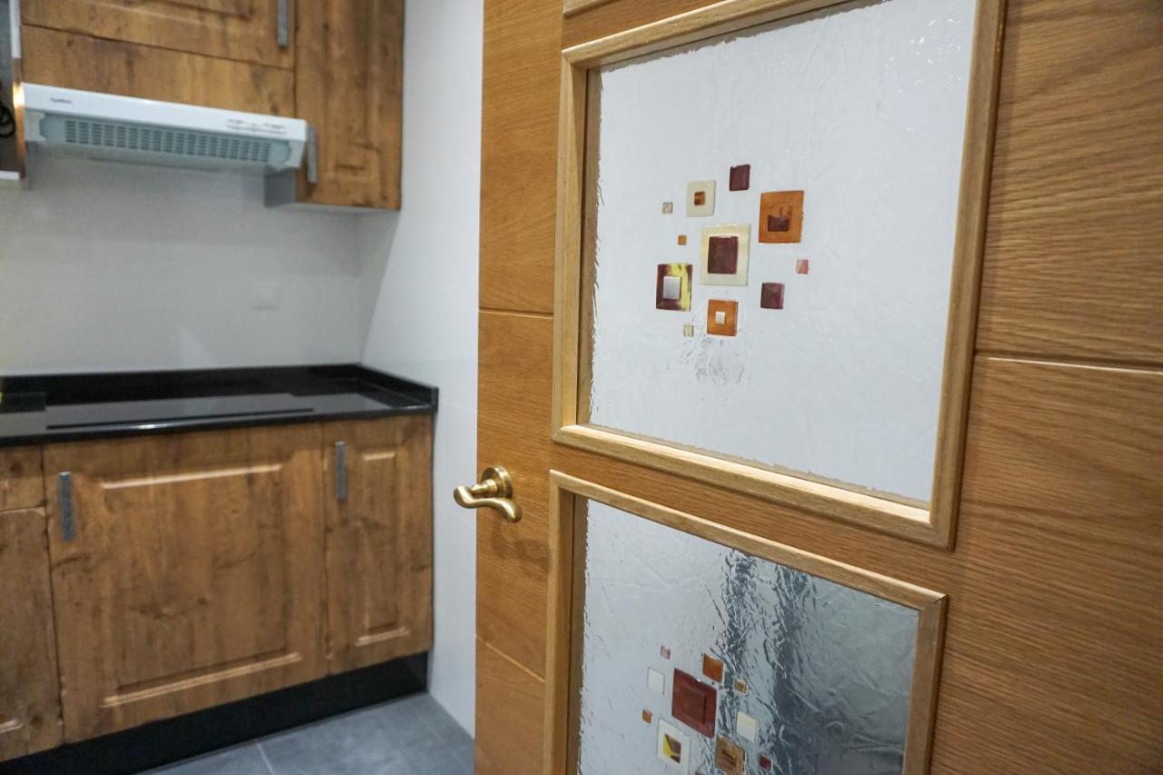 Апартаменты Apartamento Centrico Y Proximo A La Playa Хихон Экстерьер фото